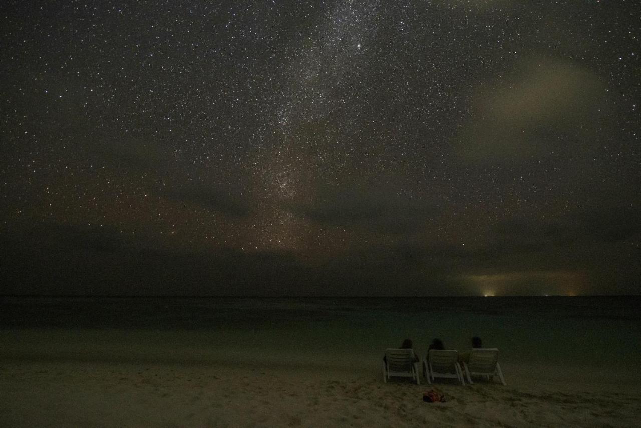 艾哈布阿萨酒店 Feridhoo 外观 照片